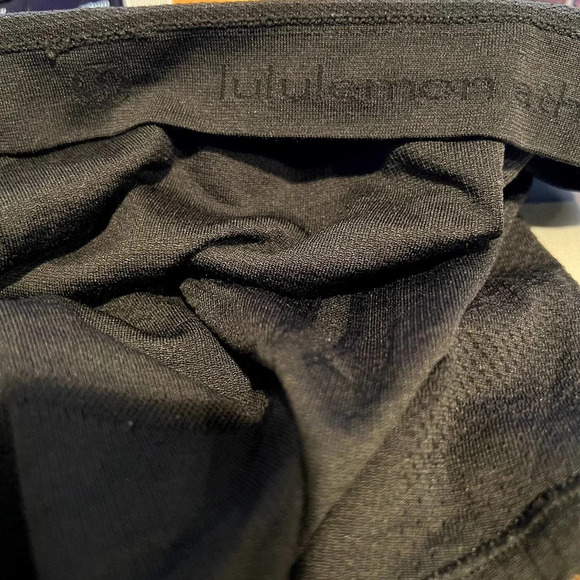 Lululemon Swiftly Tech Racerback Black / Black Size 6 - Picture 6 of 7